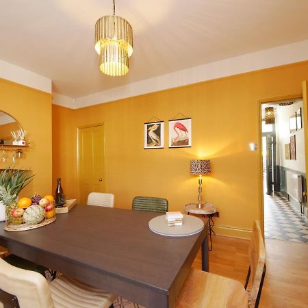 Bar Wall Cottage-City Wall Views-Sleeps 5 约克 外观 照片